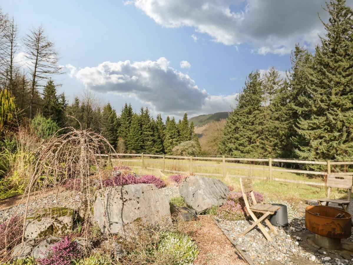 The Lodge Merthyr Tydfil Exterior foto